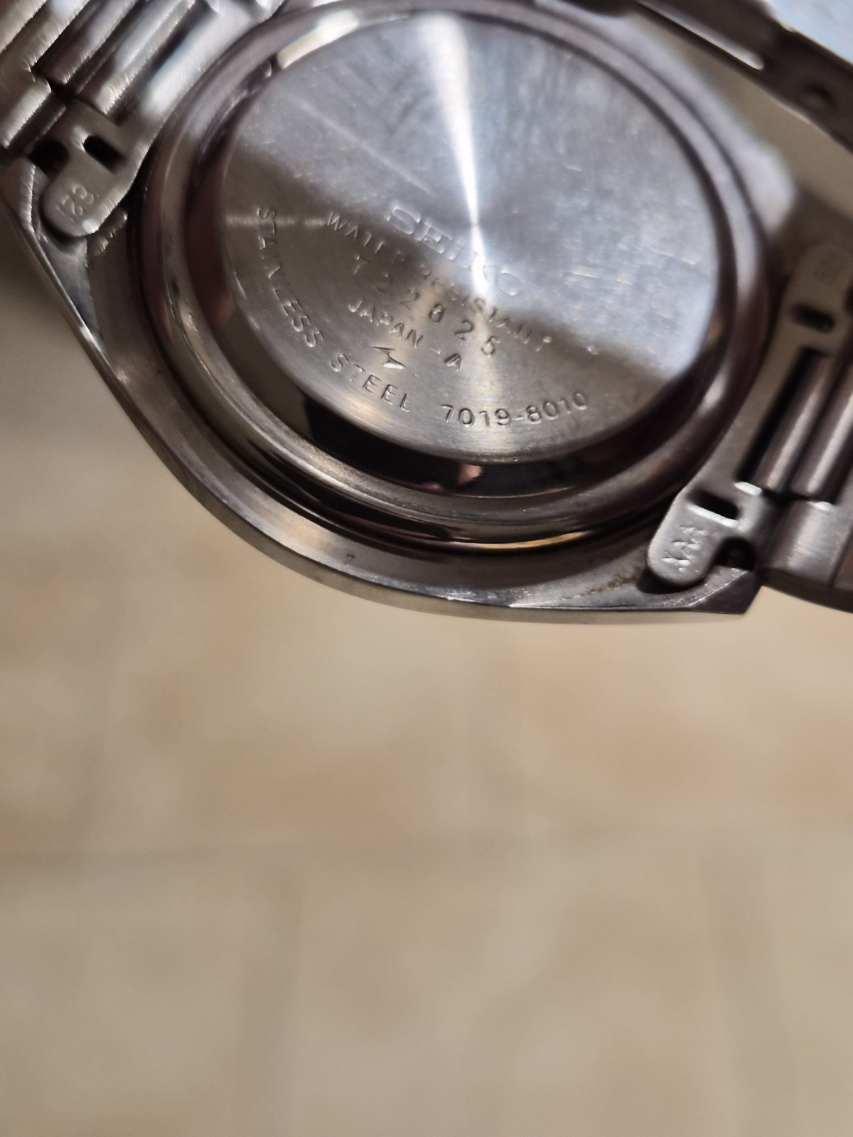 1977 Seiko Actus Automatic 21 Jewels Day/Date Black Dial (7019-8010)