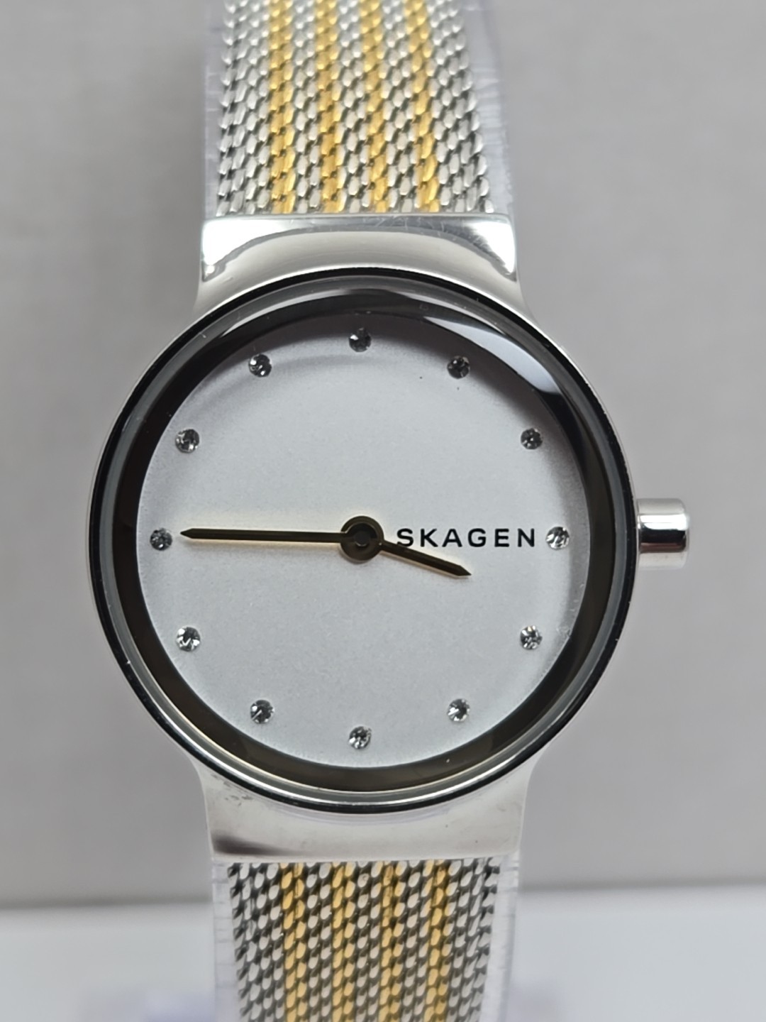 Skagen Freja Gold Silver Two Tone Mesh Crystal Dial Womens Watch New Battery