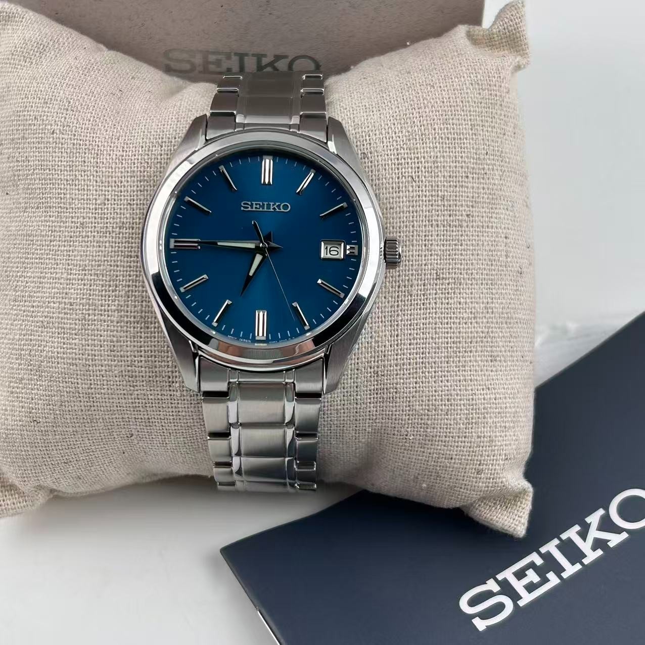 New Seiko Essentials SUR525 Blue Dial Stainless Steel Men’s Quartz Watch 40.2 mm
