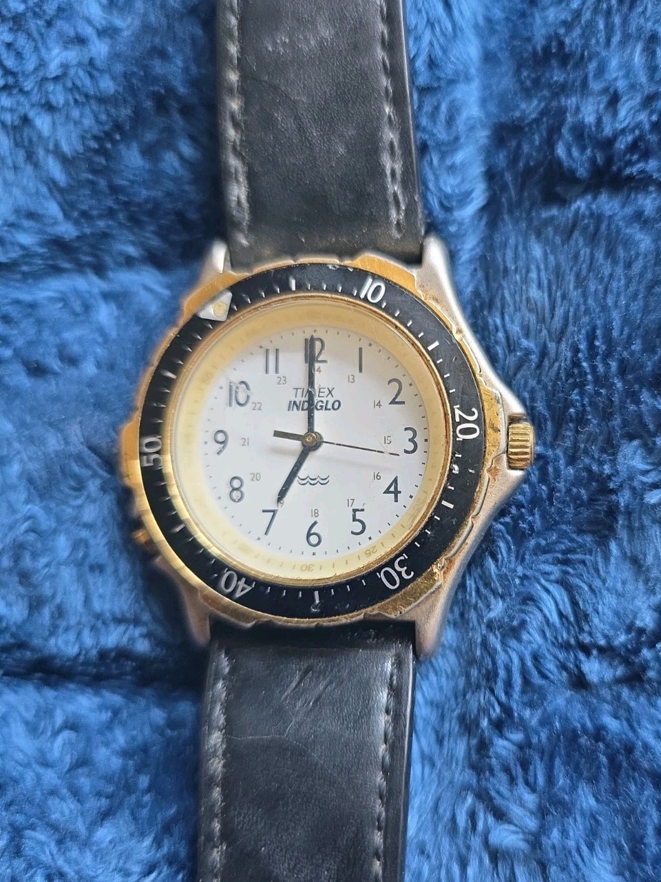 Timex Indiglo Divers Blue and White Bezel Vintage 1990s Needs Battery.