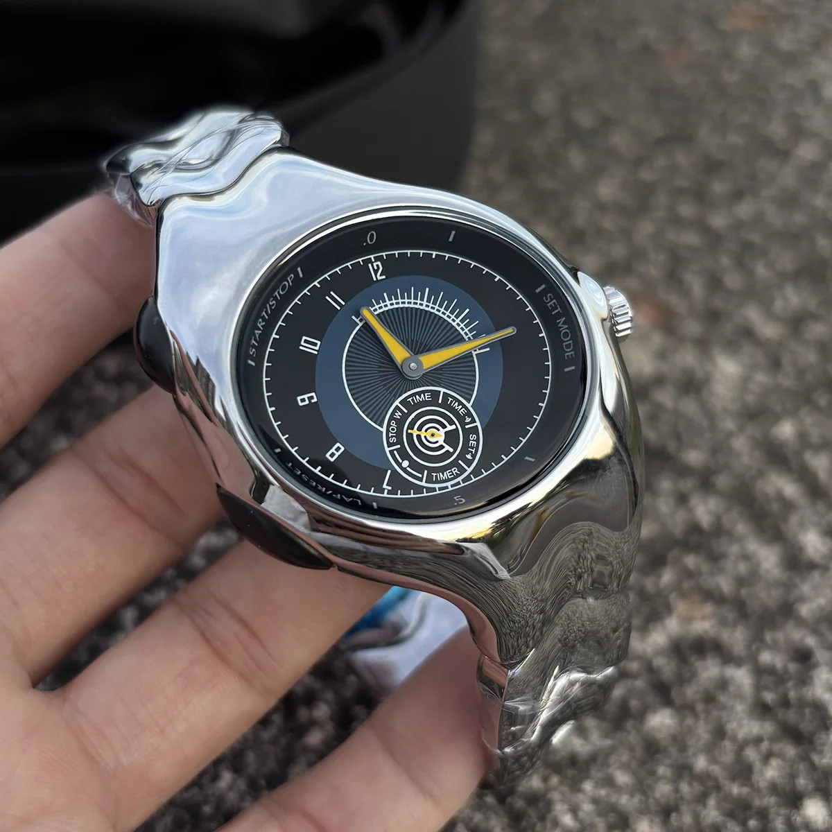 Y2K Alien Oval Quartz Watch Twisted Irregular Futuristic Retro Streetwear