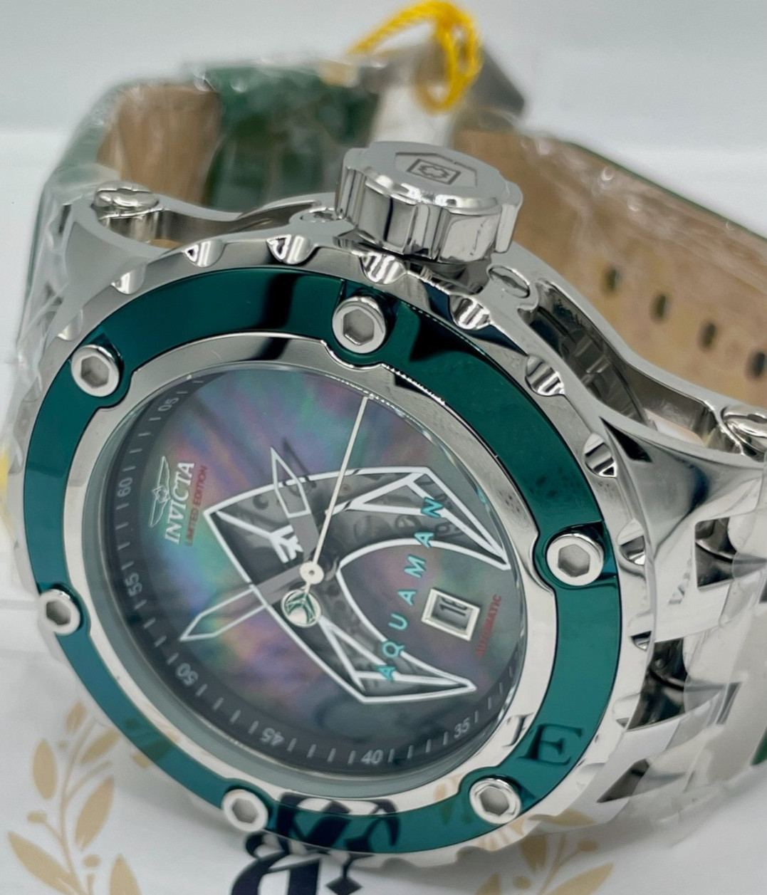 Invicta DC Comics Aquaman Auto Men’s Watch w/ MOP Dial 52mm Green/Steel (43912)