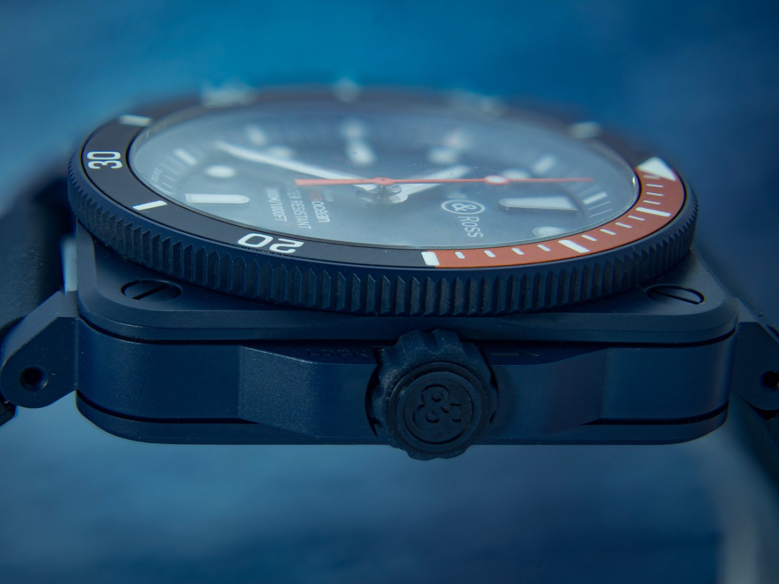 Bell & Ross BR03 Diver Tara BR0392-D-TR-CE/SRB