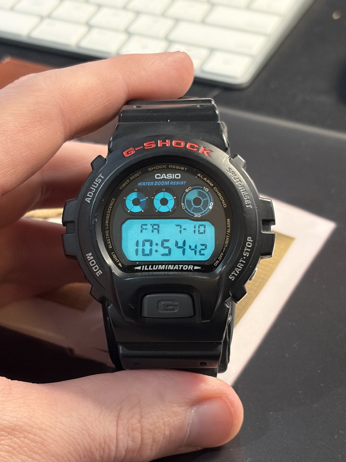 VINTAGE Casio G-Shock Men’s Watch DW6900 with NEW BATTERY