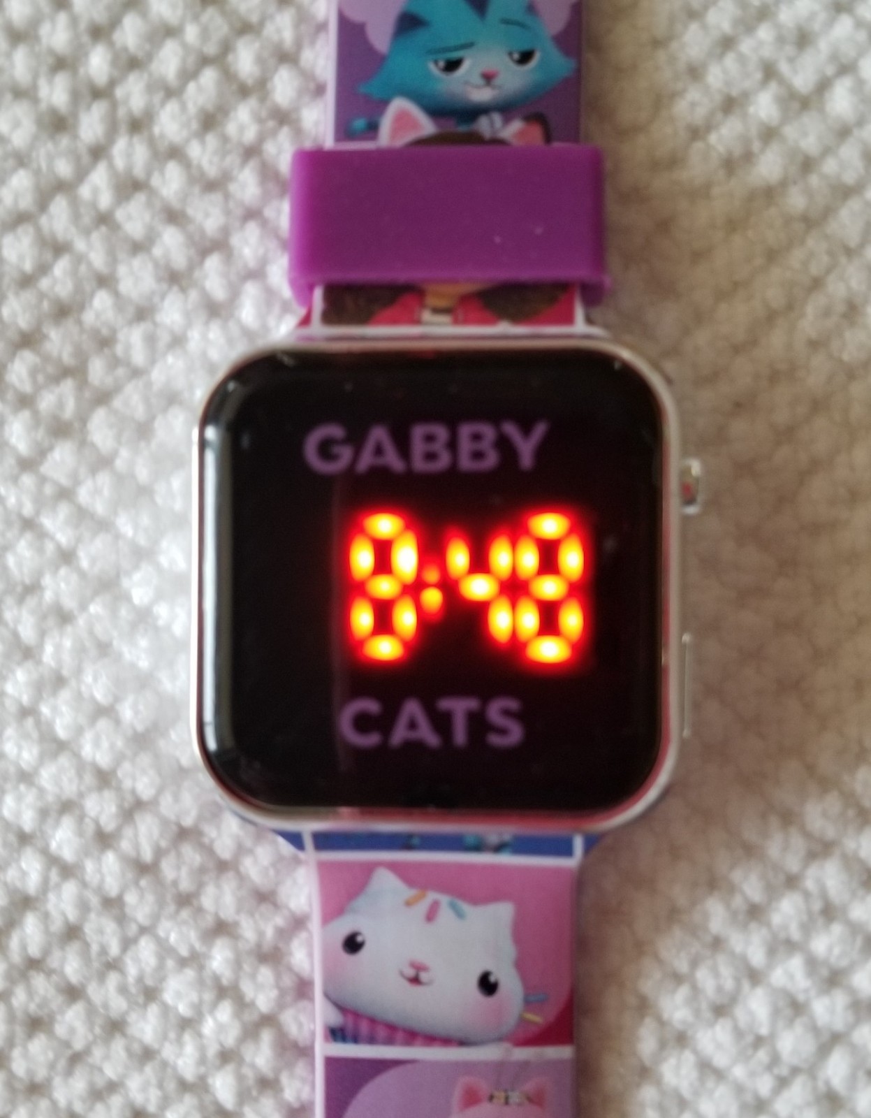 Gabby’s Cats Digital LED Watch Accutime GAB4050DG Plastic Band 5″-7″ Running
