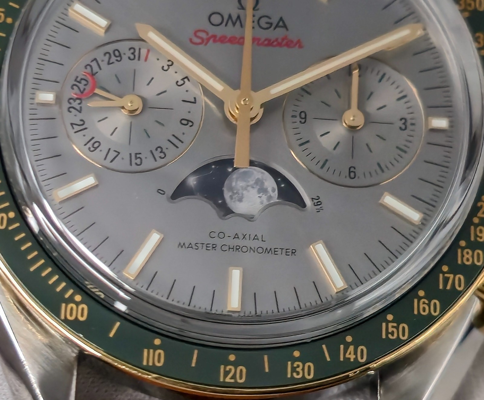 Omega Speedmaster Moonphase, Green/Gold Bezel, 44.25mm, 304.23.44.52.06.001