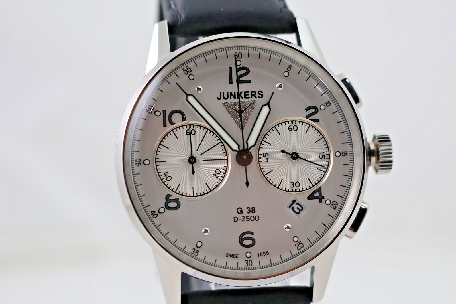 Junkers G38 D2500 Silver Date Dial Quartz Chronograph Watch 6984 10ATM GERMANY