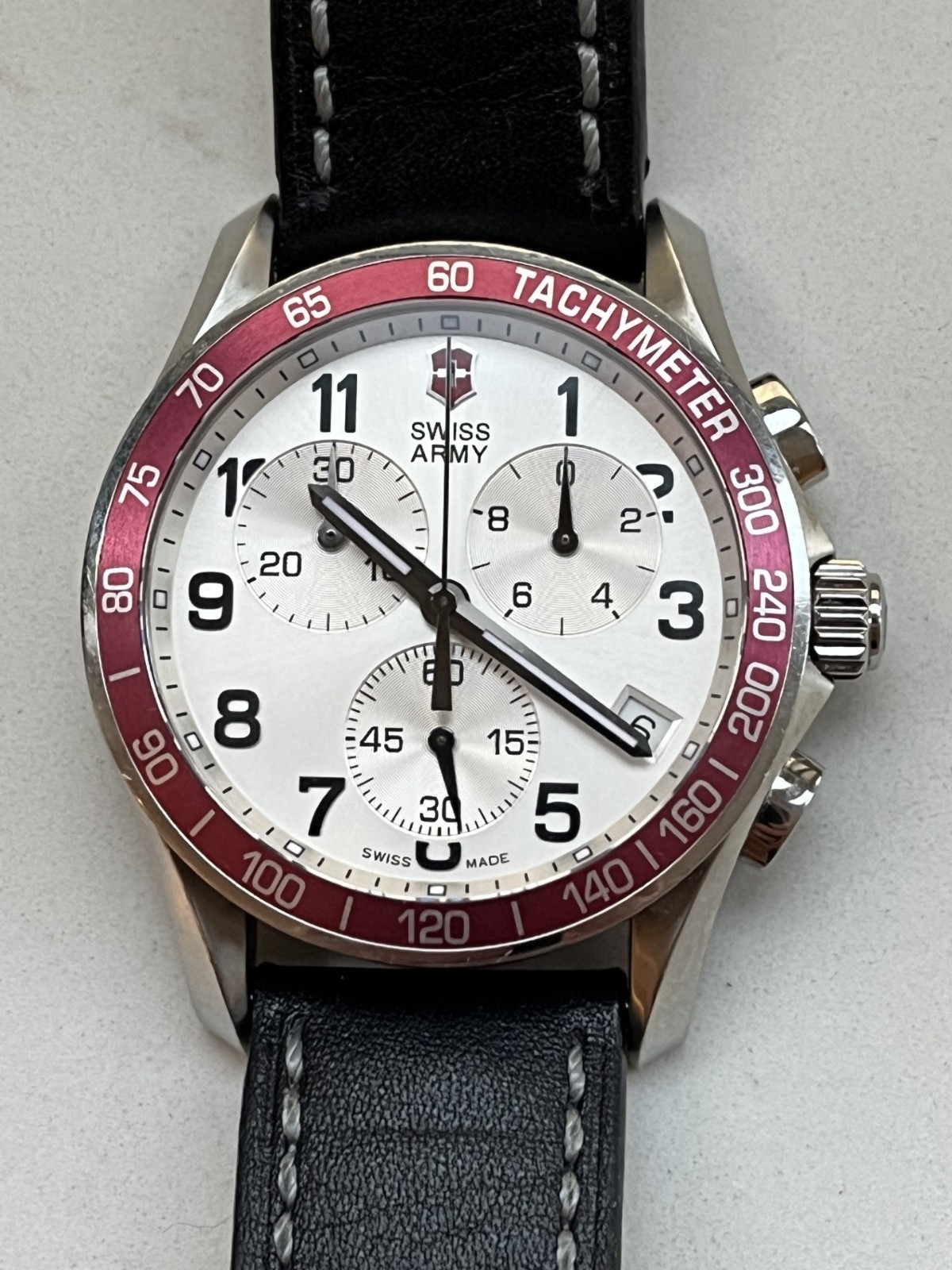Victorinox Swiss Army Chrono Classic XLS (Reference 241213) w/RED Bezel