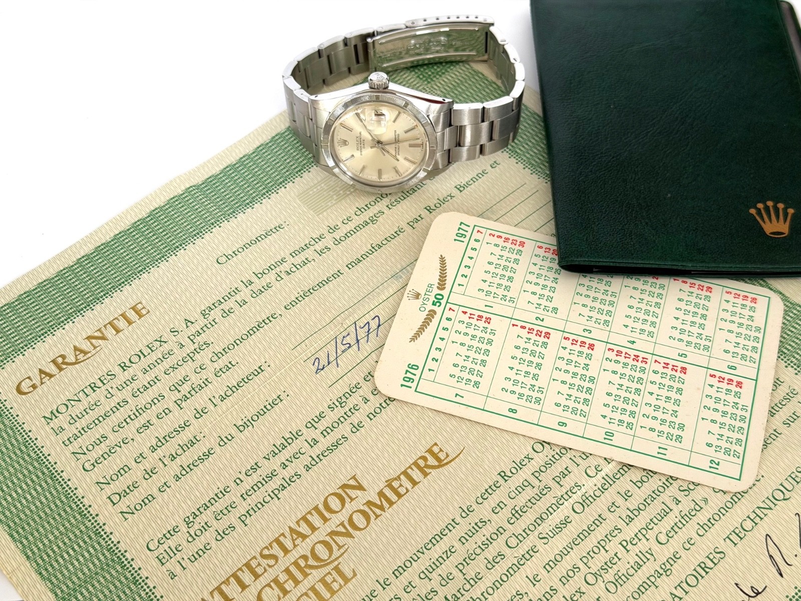 ROLEX VINTAGE WATCH DATE WITH PAPERS