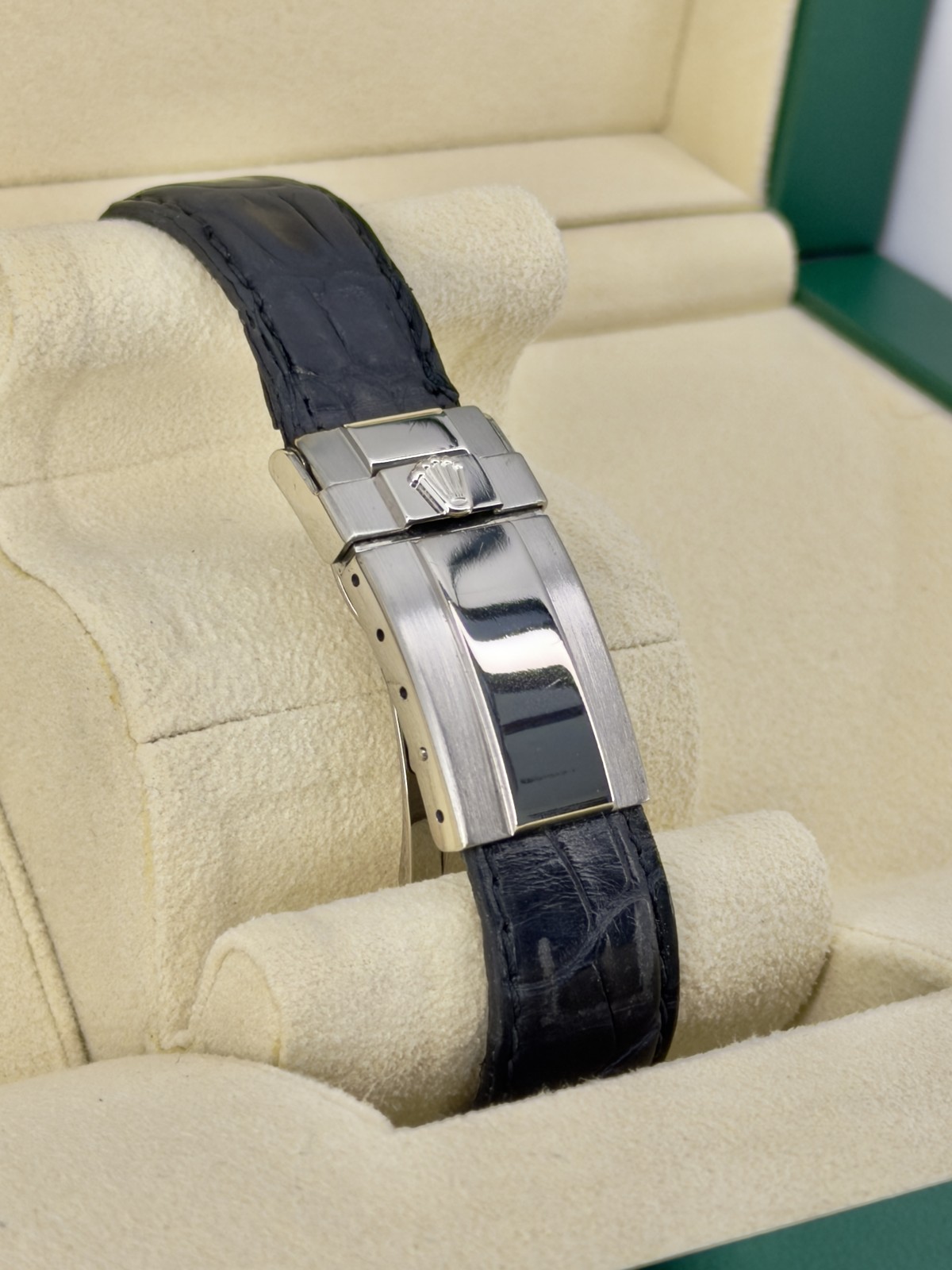 Rolex Daytona White Dial on Leather 116519