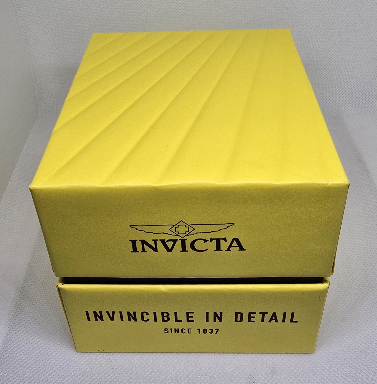 Invicta Pro Diver SCUBA Men’s Watch 48mm Steel Gold Green 40191