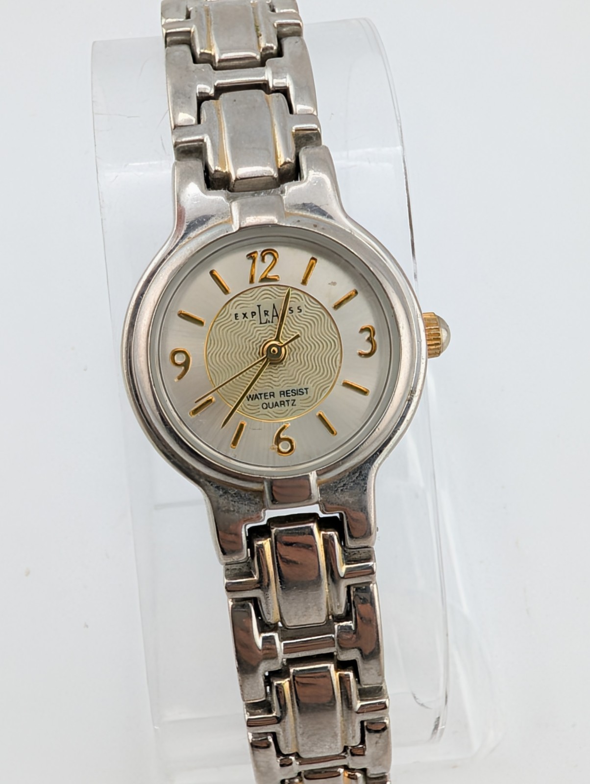 La Express Women’s Quartz Watch 23mm Case Silver 6.75″ Band- New Battery