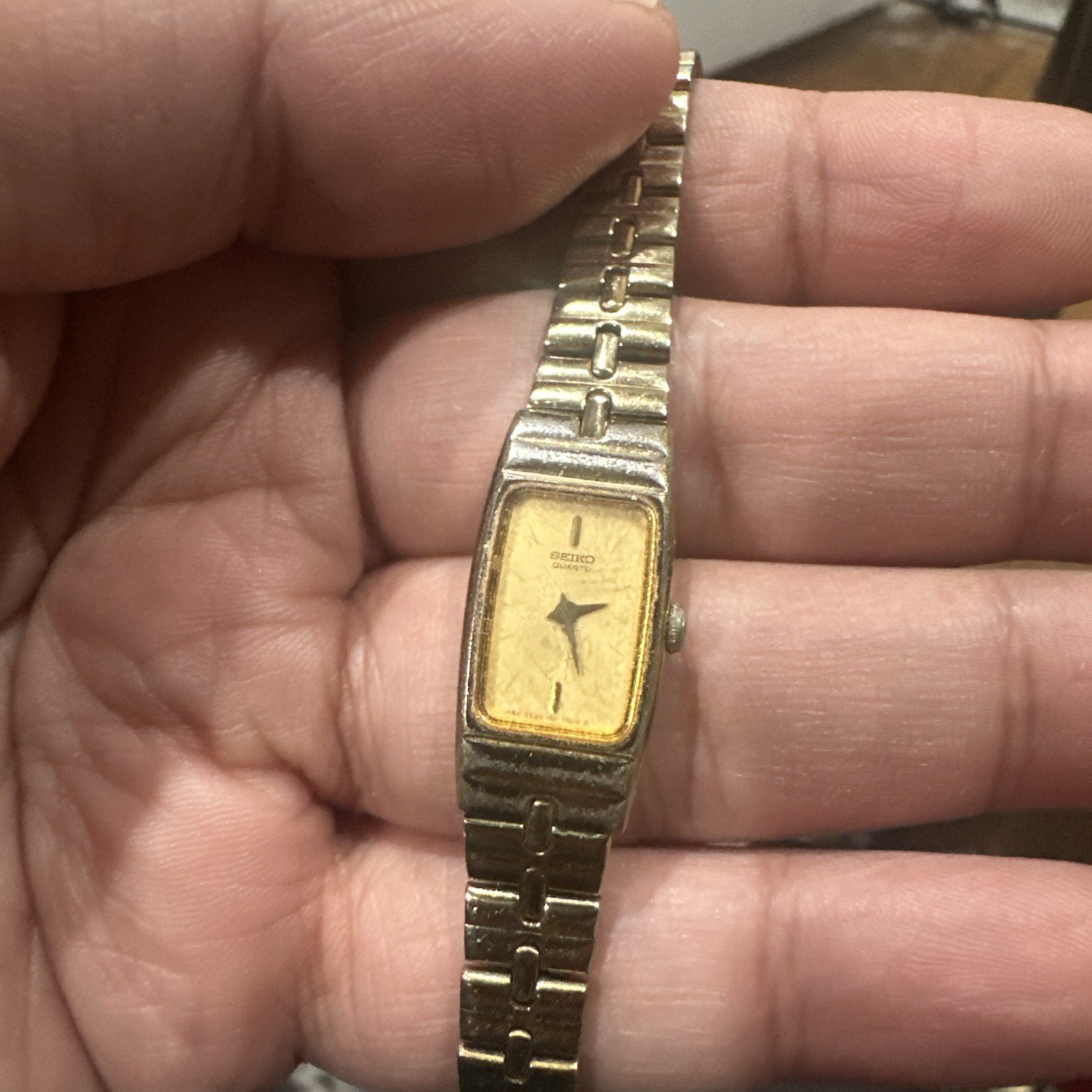 Working Vintage Seiko Women’s 13mm Gold Tone Bracelet Watch 2e20-6500 Fit 6.5in