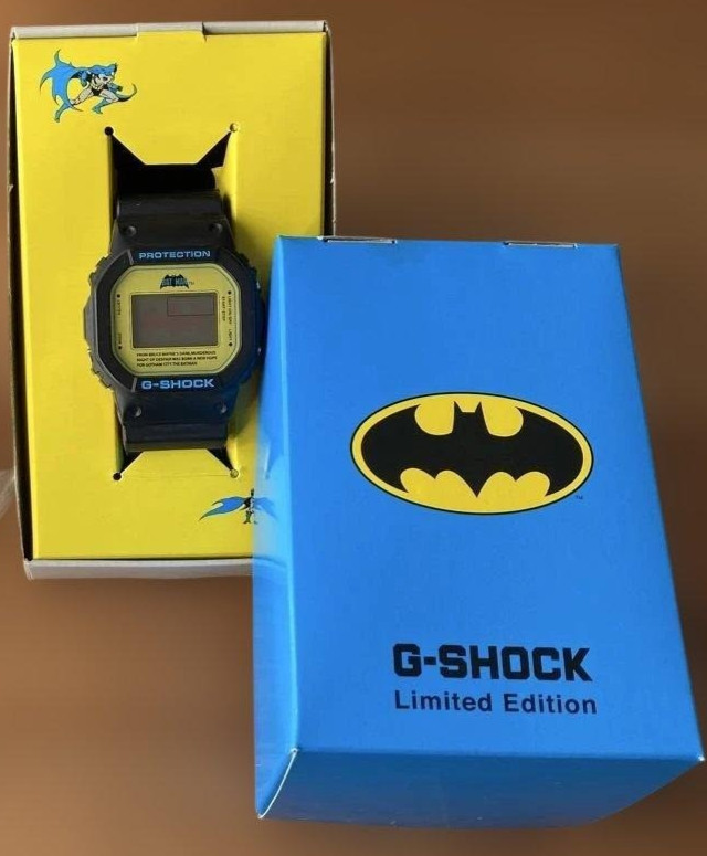CASIO G-Shock DW-5600VT BATMAN Wristwatch Watch w/mini car – Japan
