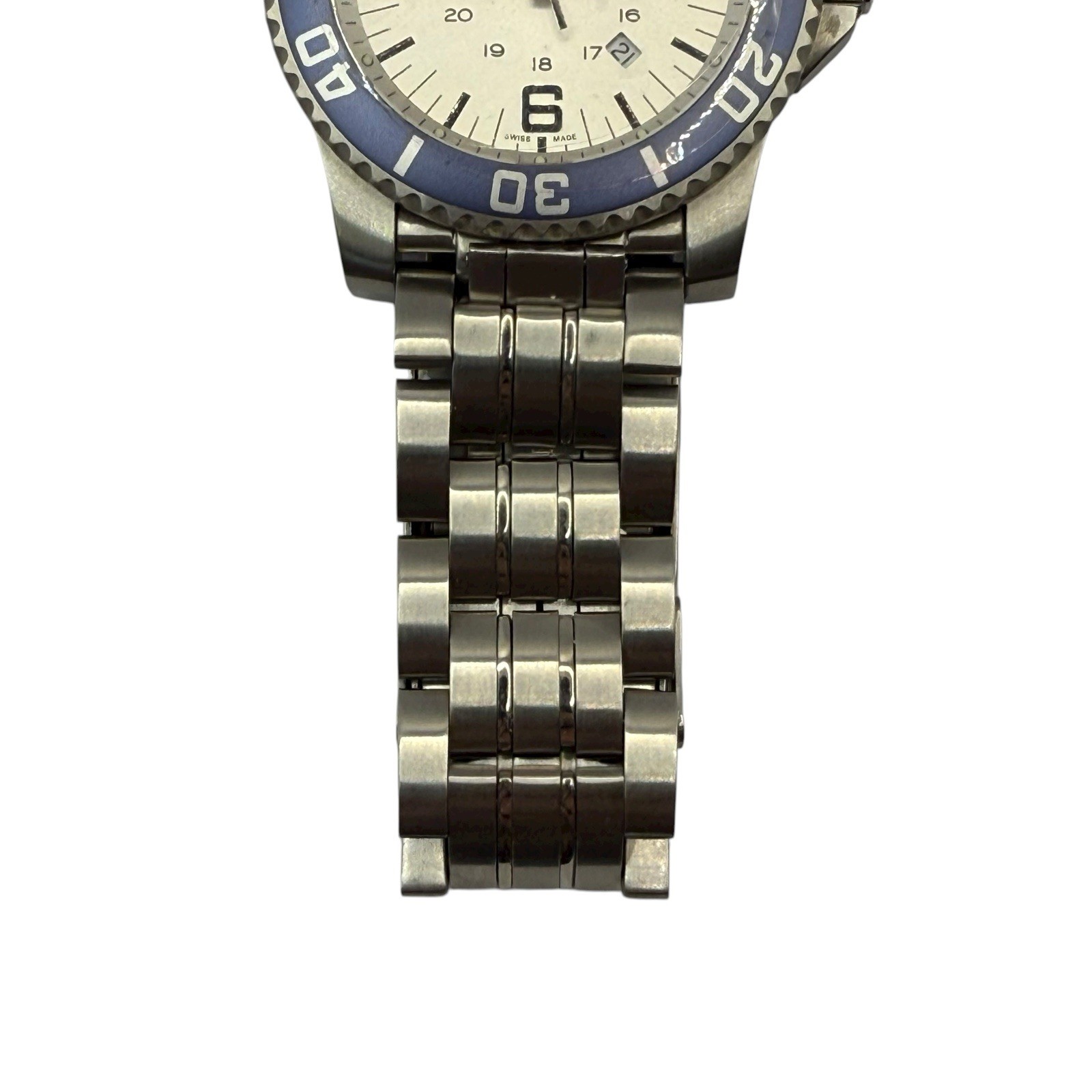 Victorinox Swiss Army Men’s Maverick II White Dial Steel Bracelet Watch 24834
