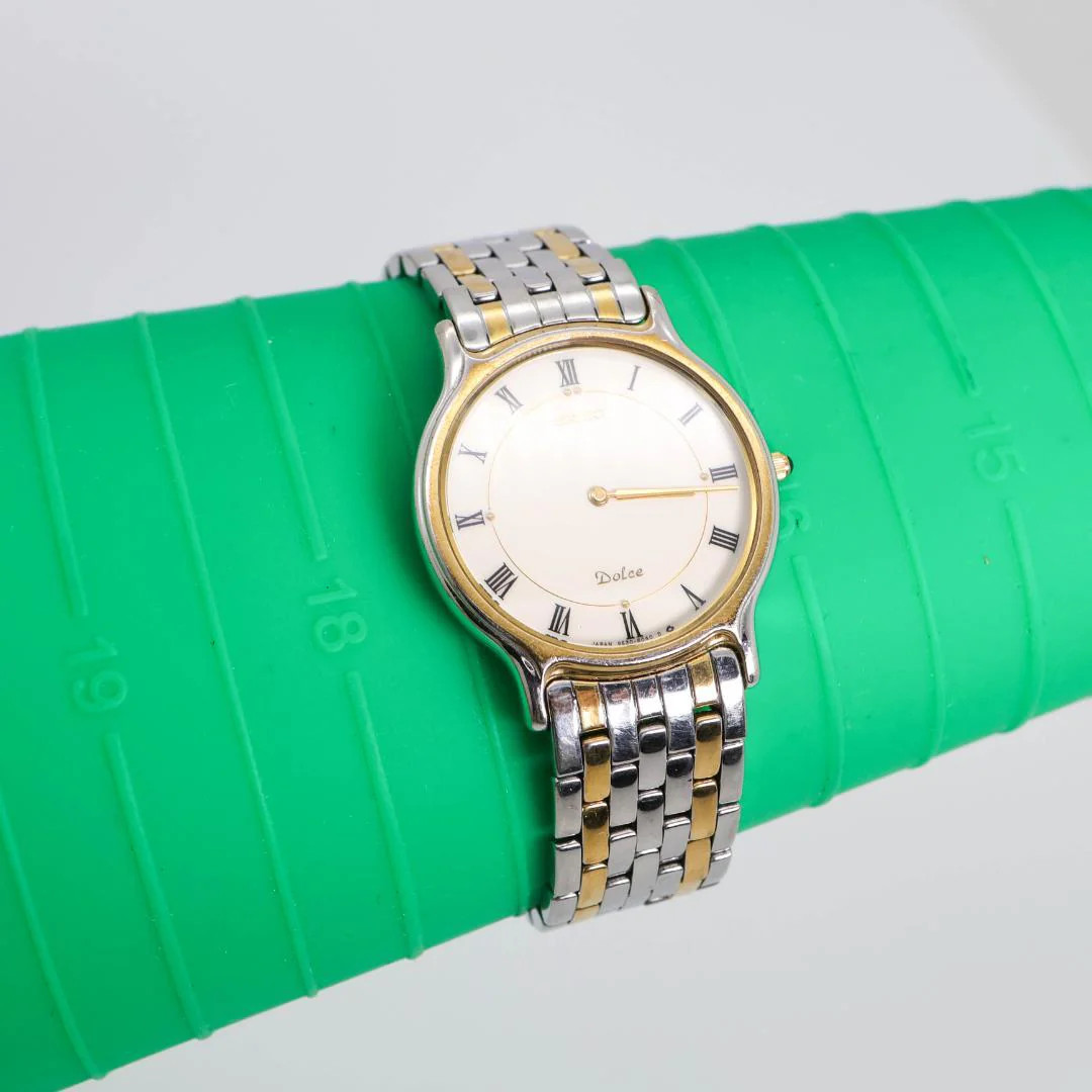 SEIKO Dolce Quartz Two-Tone White Dial Roman Numerals 35x31mm