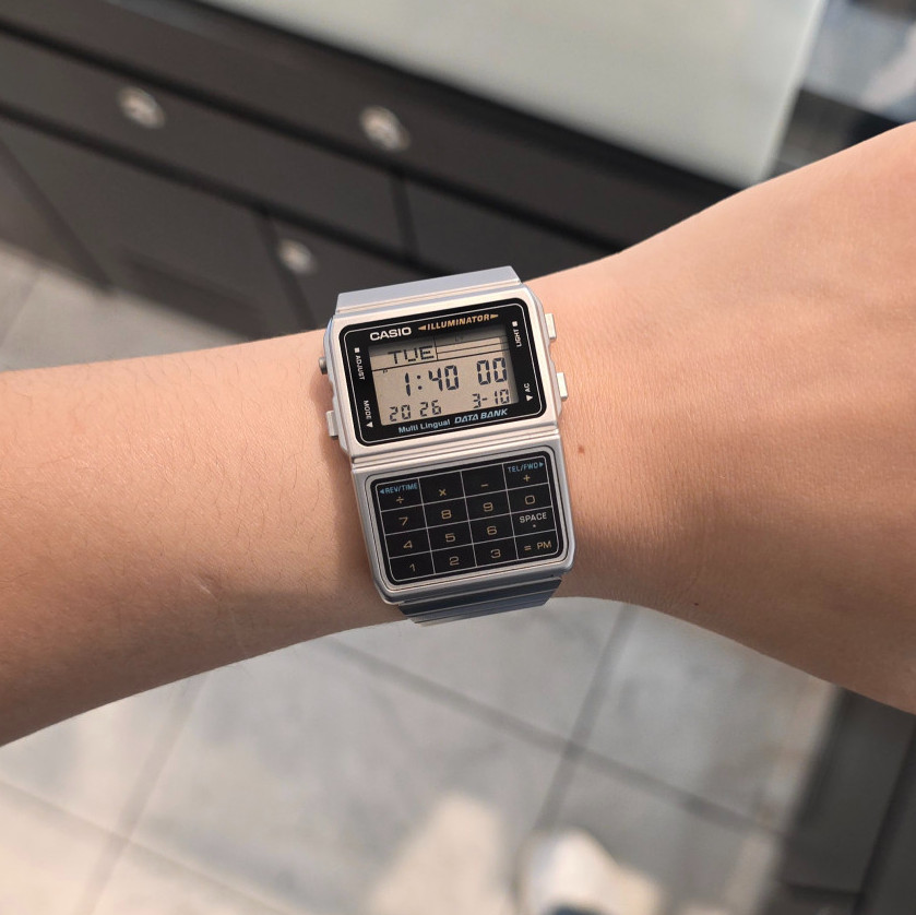 Casio DBC-611-1DF Vintage Databank Calculator Silver Digital Watch Telememo