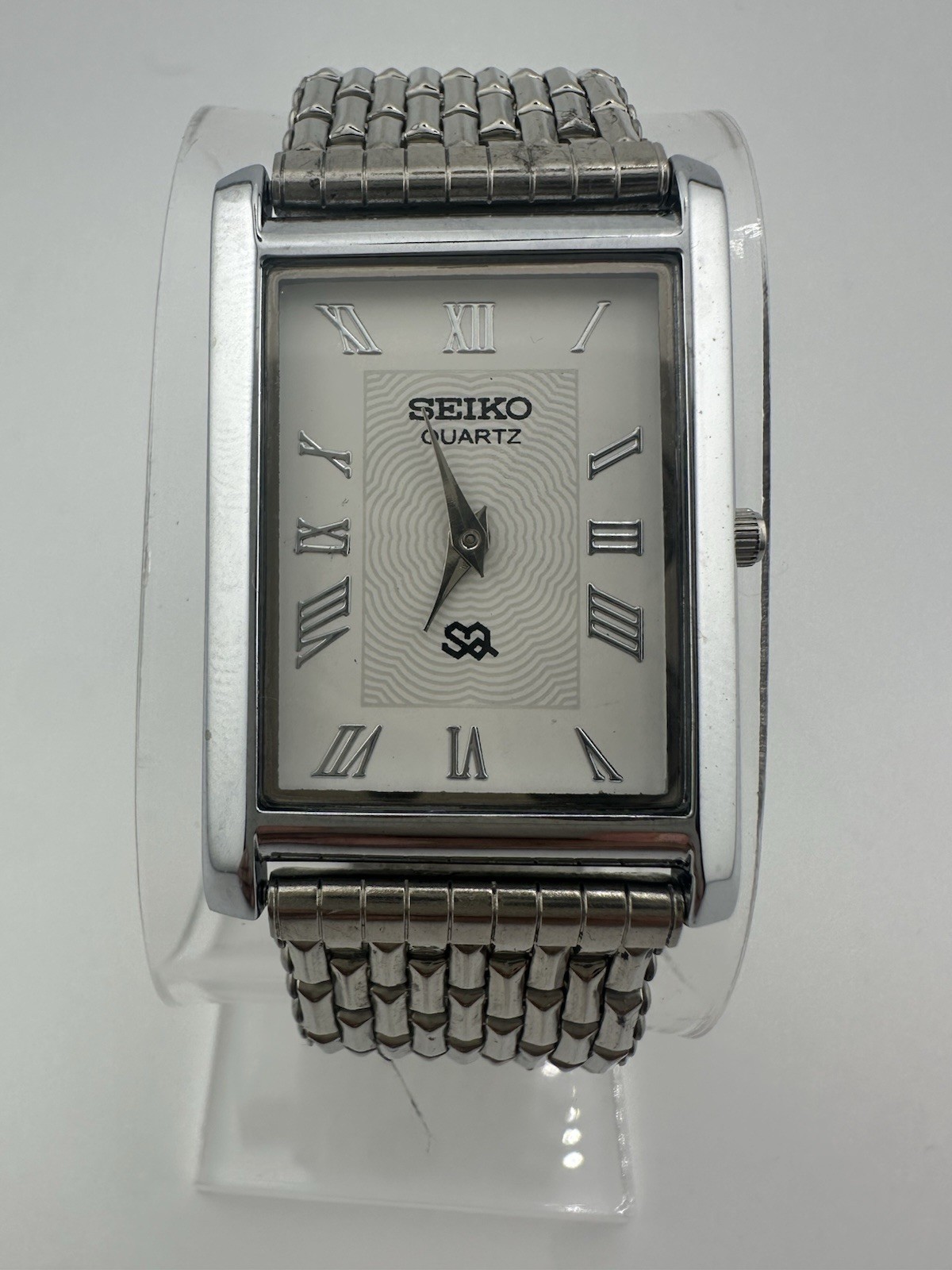 WHITE DIAL Vintage Seiko Slim Quartz men’s Wrist Watch