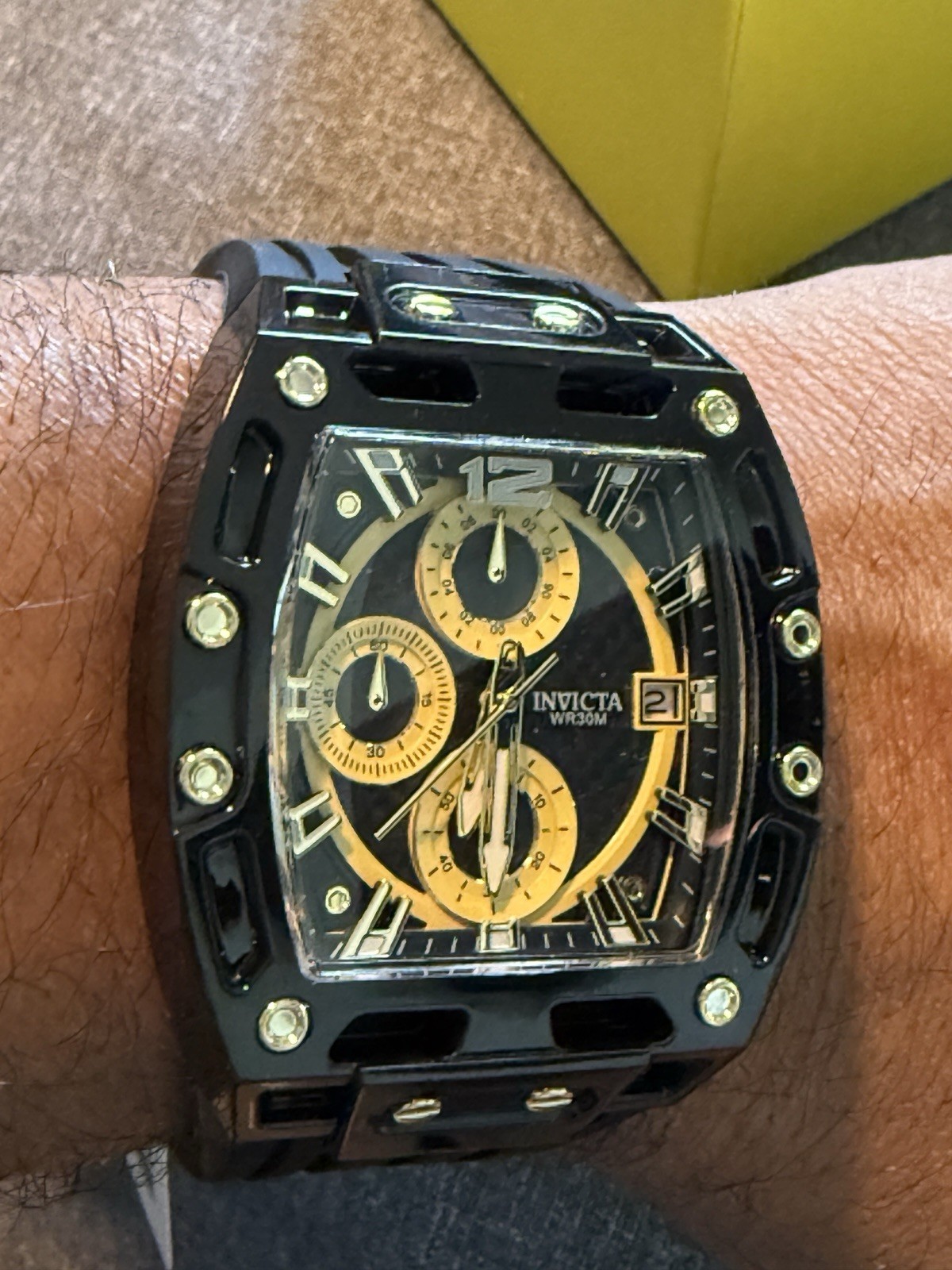 Invicta S1 Rally Men 42mm Black Tone Case Black+Gold Metal Dial Quartz ?