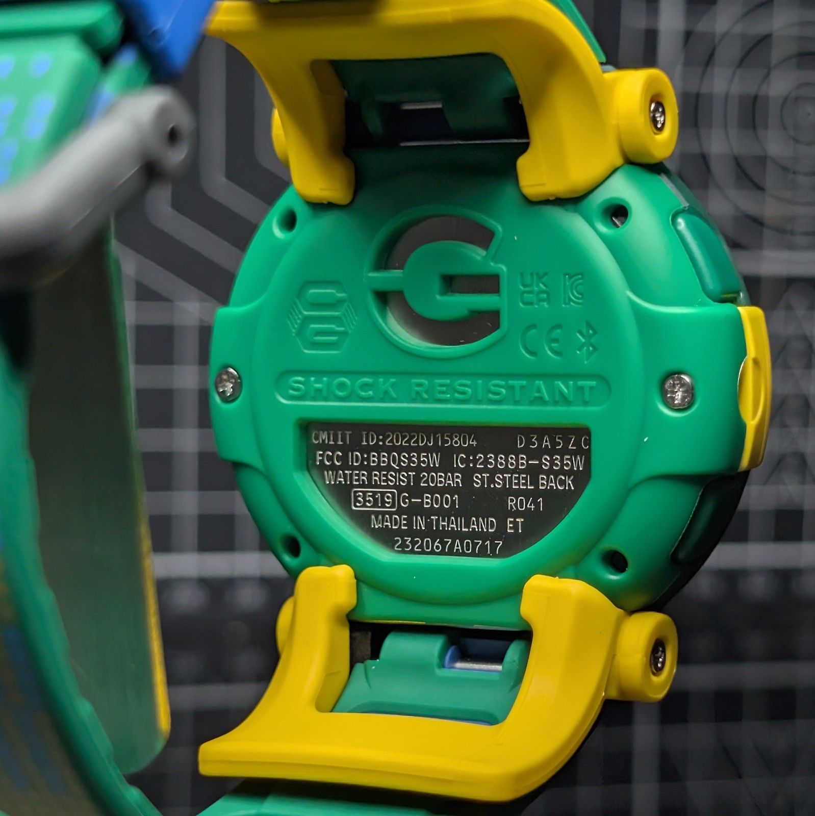 Casio G-Shock G-B001 Bluetooth Jason w/ Detachable Bezel Yellow Green G-B001RG-3