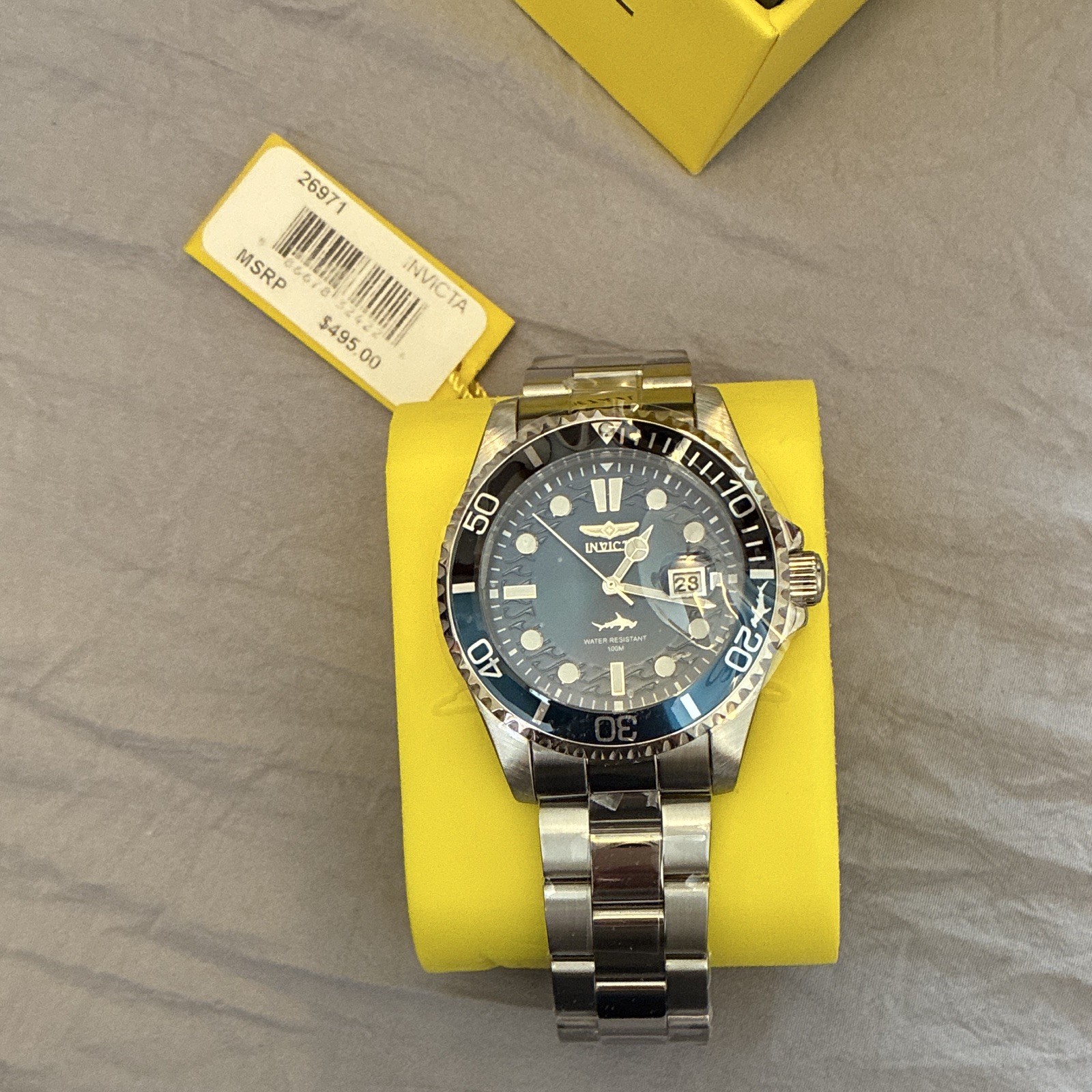 Invicta Pro Diver Men’s Blue Dial Quartz Diver Watch 100m Steel Bracelet Box