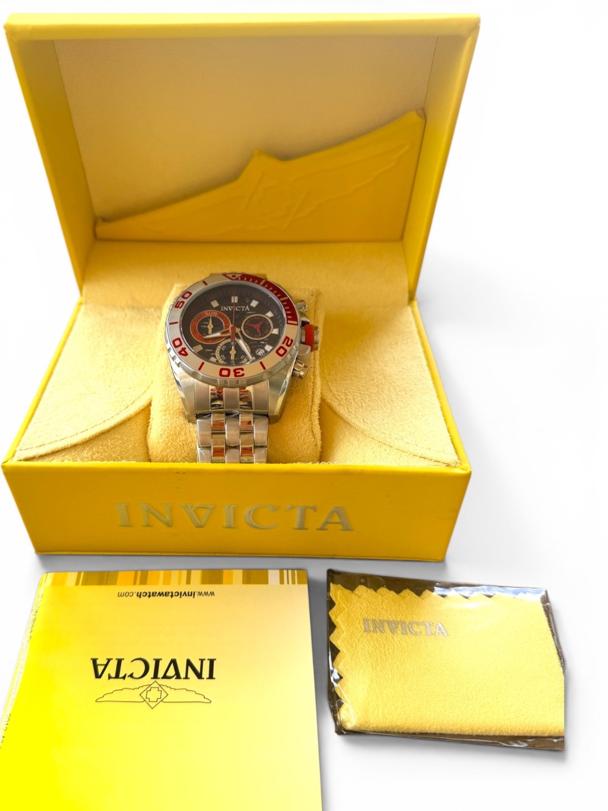 Invicta Pro Diver Scuba WAVE Ember Red 200M Men’s Diver Quartz Watch- 14725