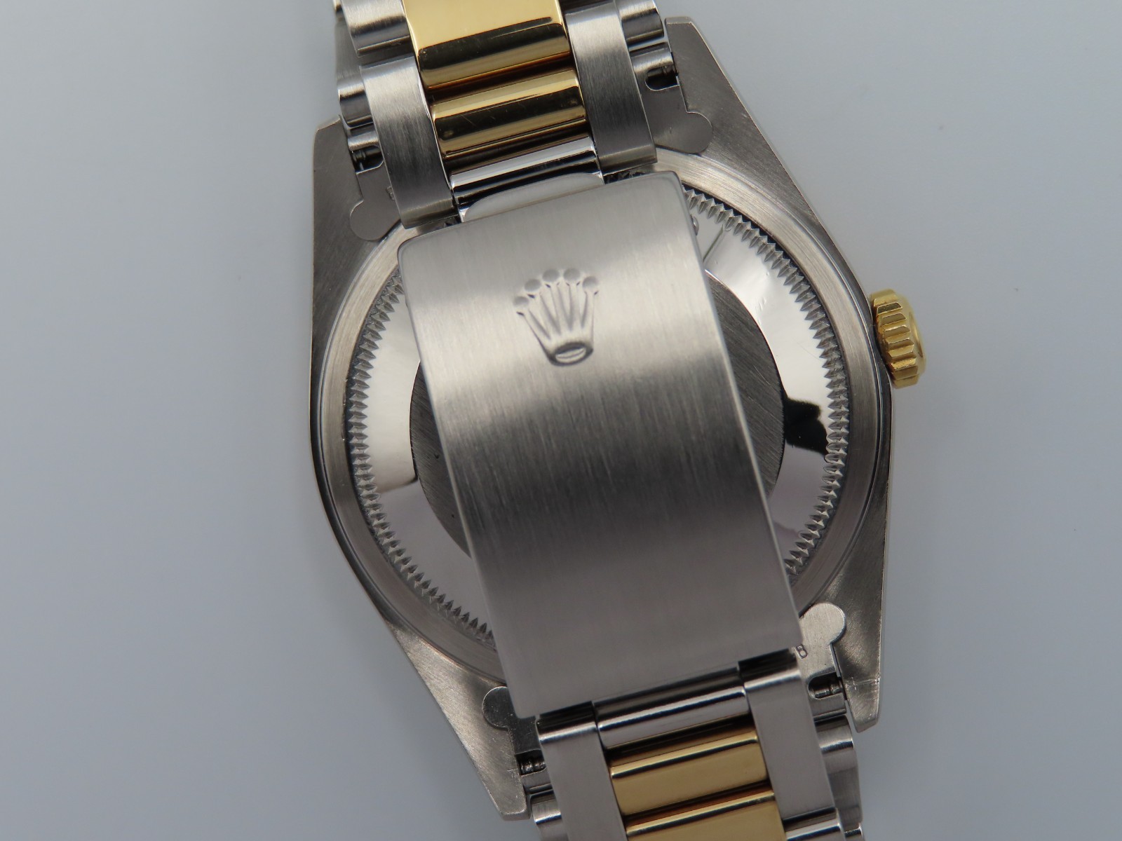 1996 Rolex Datejust 16233 Men’s 36mm 18k Yellow Gold Stainless Steel Wristwatch