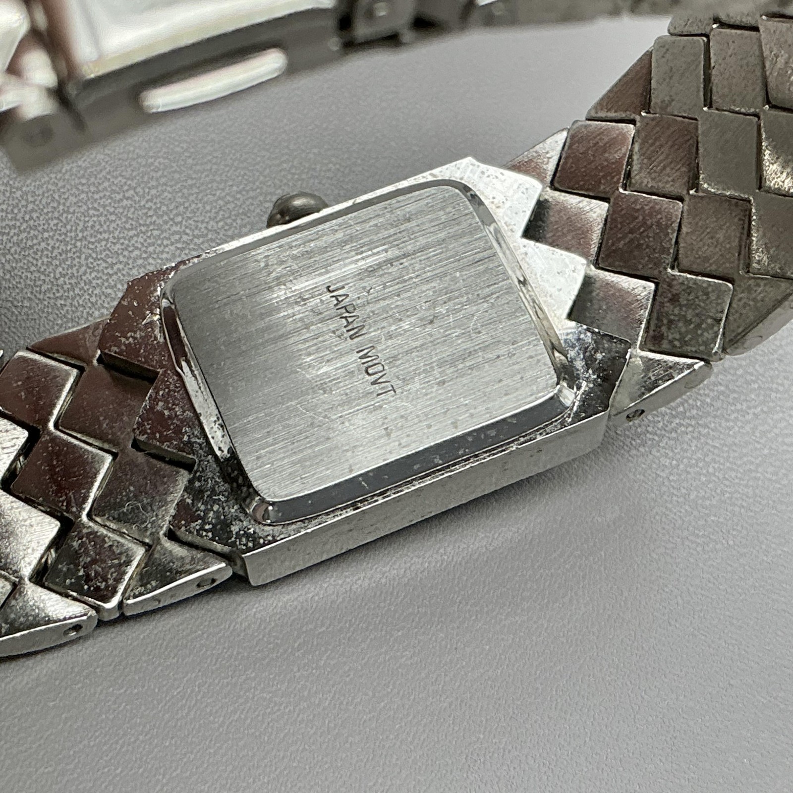 Chicos Watch White Dial Silver Tone Quilted Bracelet Rectangular NEW BATTERY