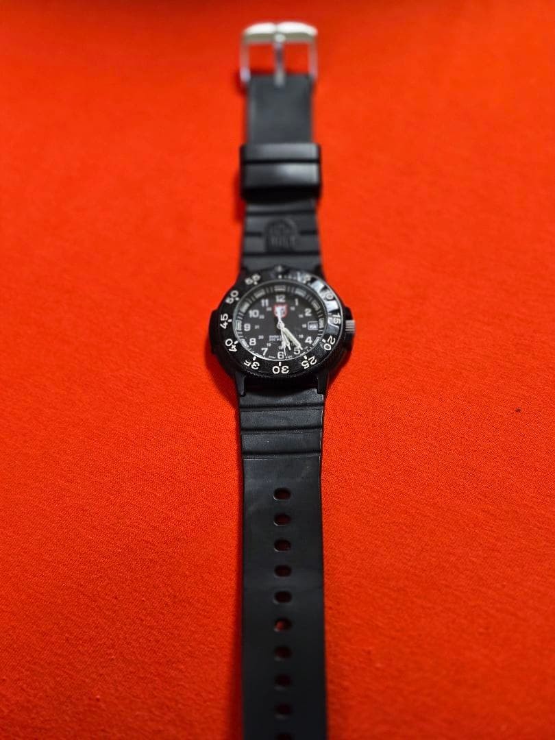 Super ed Excellent Condition Luminox 3000 3900QZ 200m Water Resistant Used by th