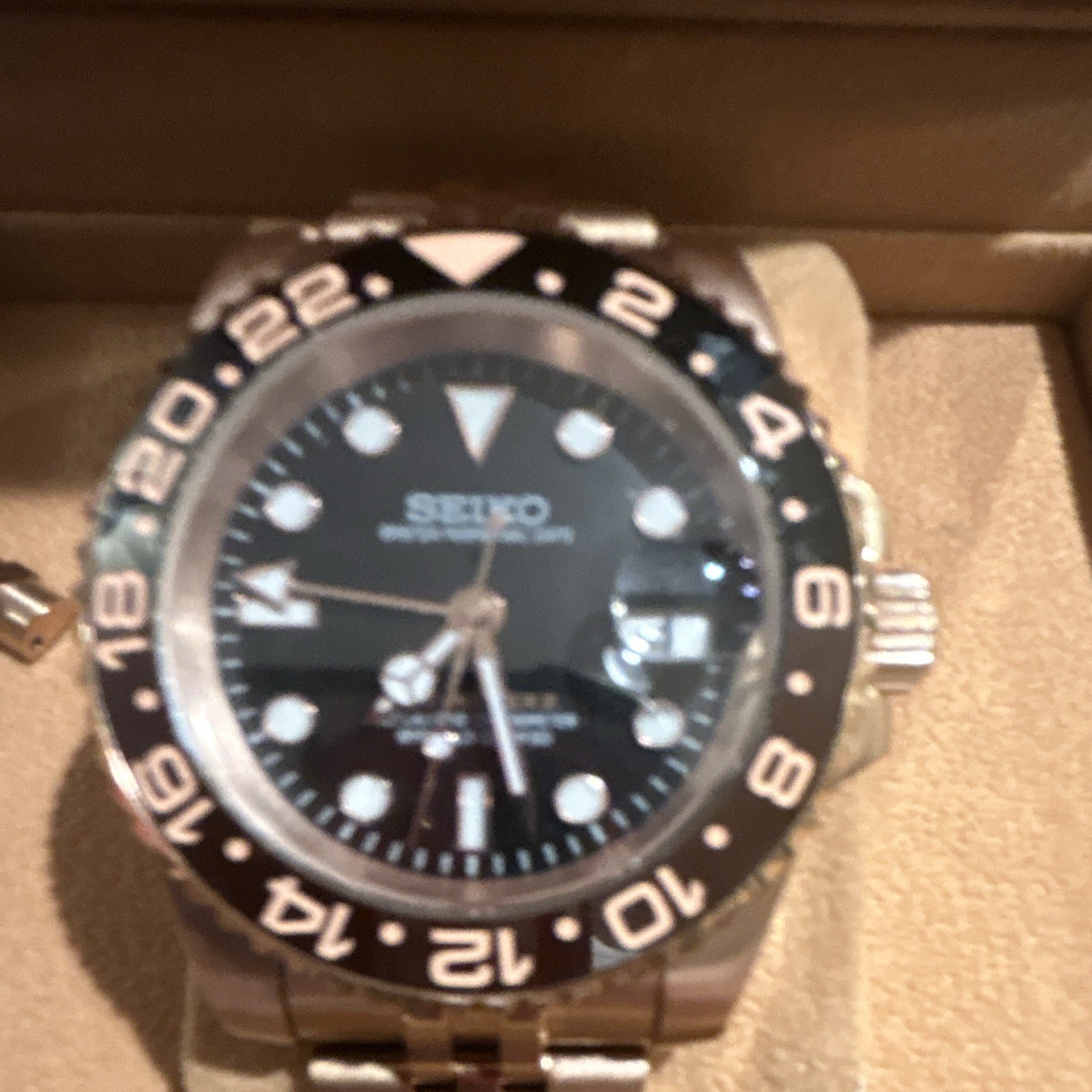 Seiko 5 Sports Automatic GMT Date Black Dial 42.5mm SS Bracelet Box