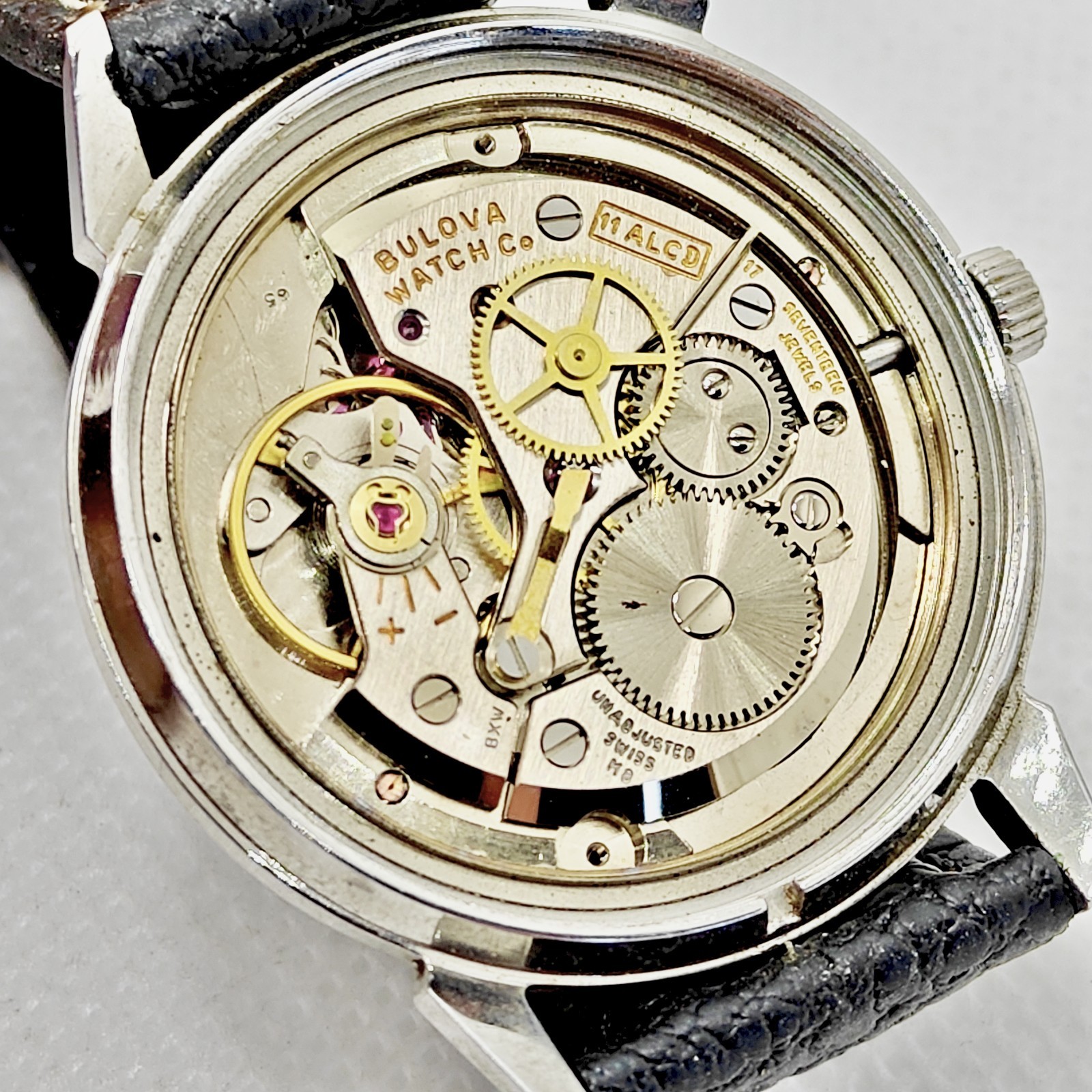 Mens Stainless Bulova 17j 1968 Date King Vintage M6 Antique Runs Deco Mechanical