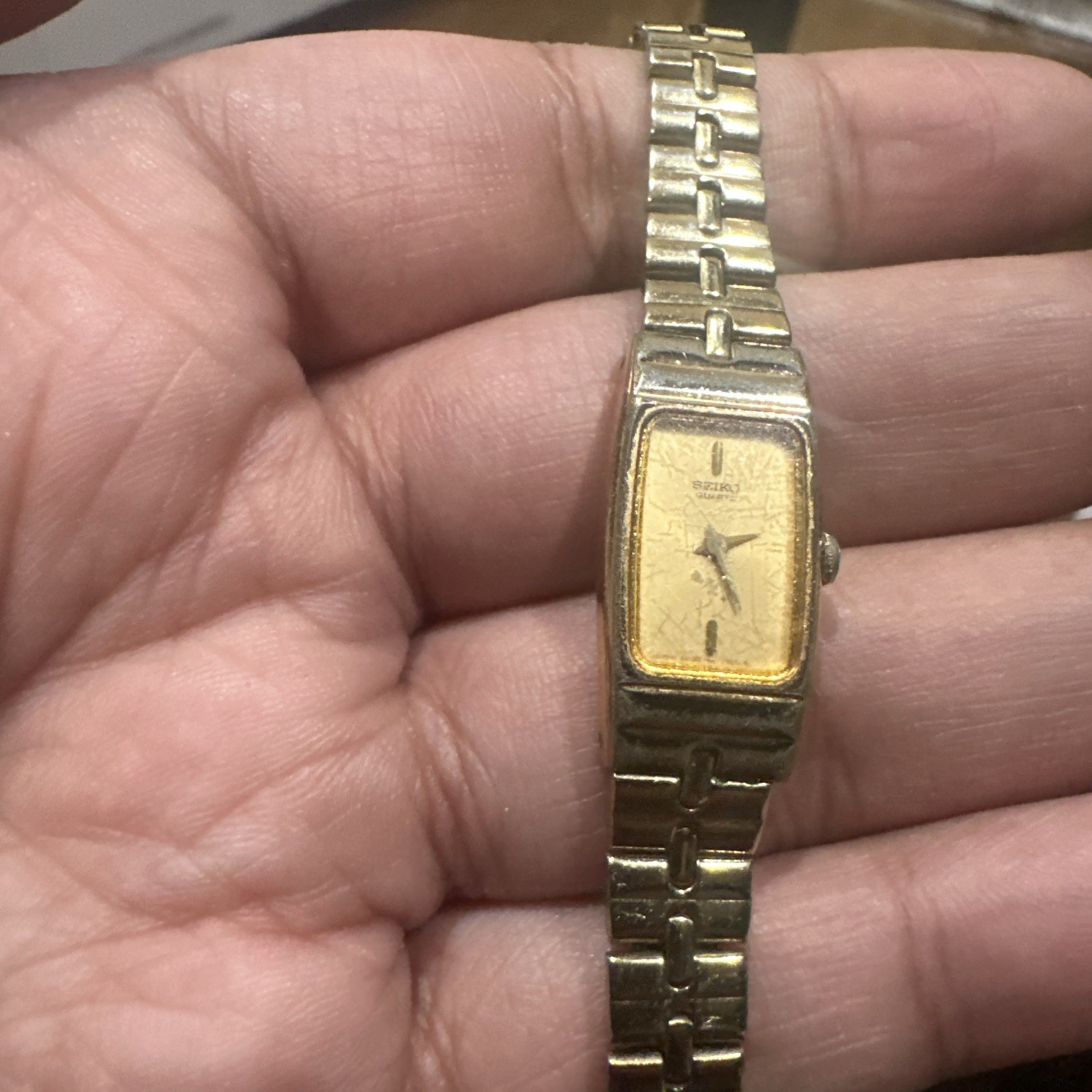 Working Vintage Seiko Women’s 13mm Gold Tone Bracelet Watch 2e20-6500 Fit 6.5in