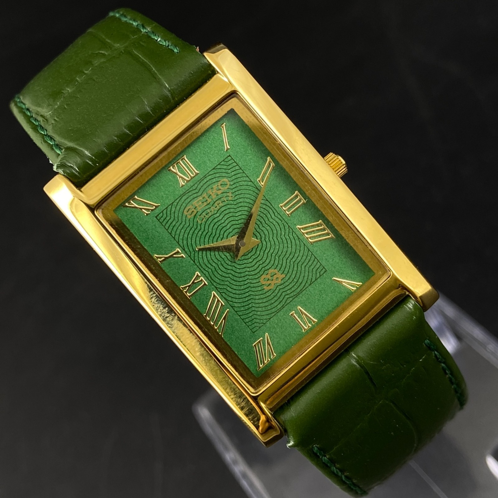 Vintage Seiko Slim Quartz Green Face Rectangle Japanese 26MM Case Mens Watch S03
