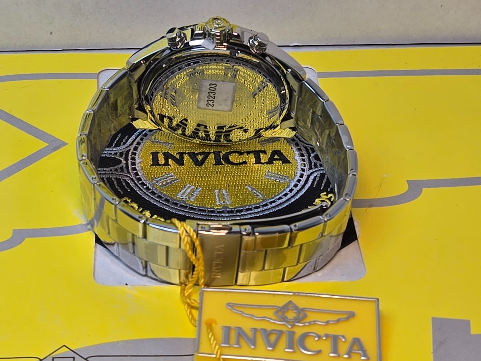 Invicta Special Edition Replica Racing Car w/ Invicta 44mm Speedway Bundle