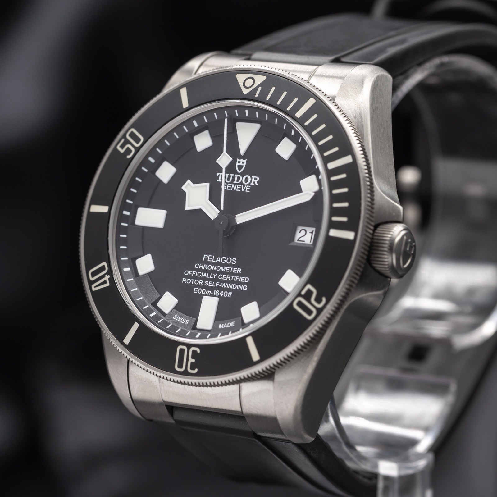 TUDOR Pelagos 42 Titanium Black Dial 25600TN Full Set – Unworn Bracelet