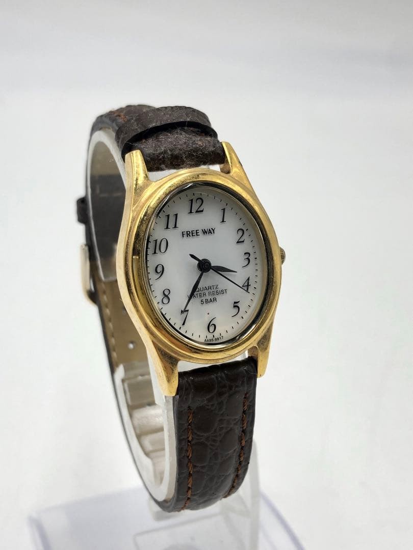 Citizen watch, working condition, quartz movement, brand name, gold, AA95-9917