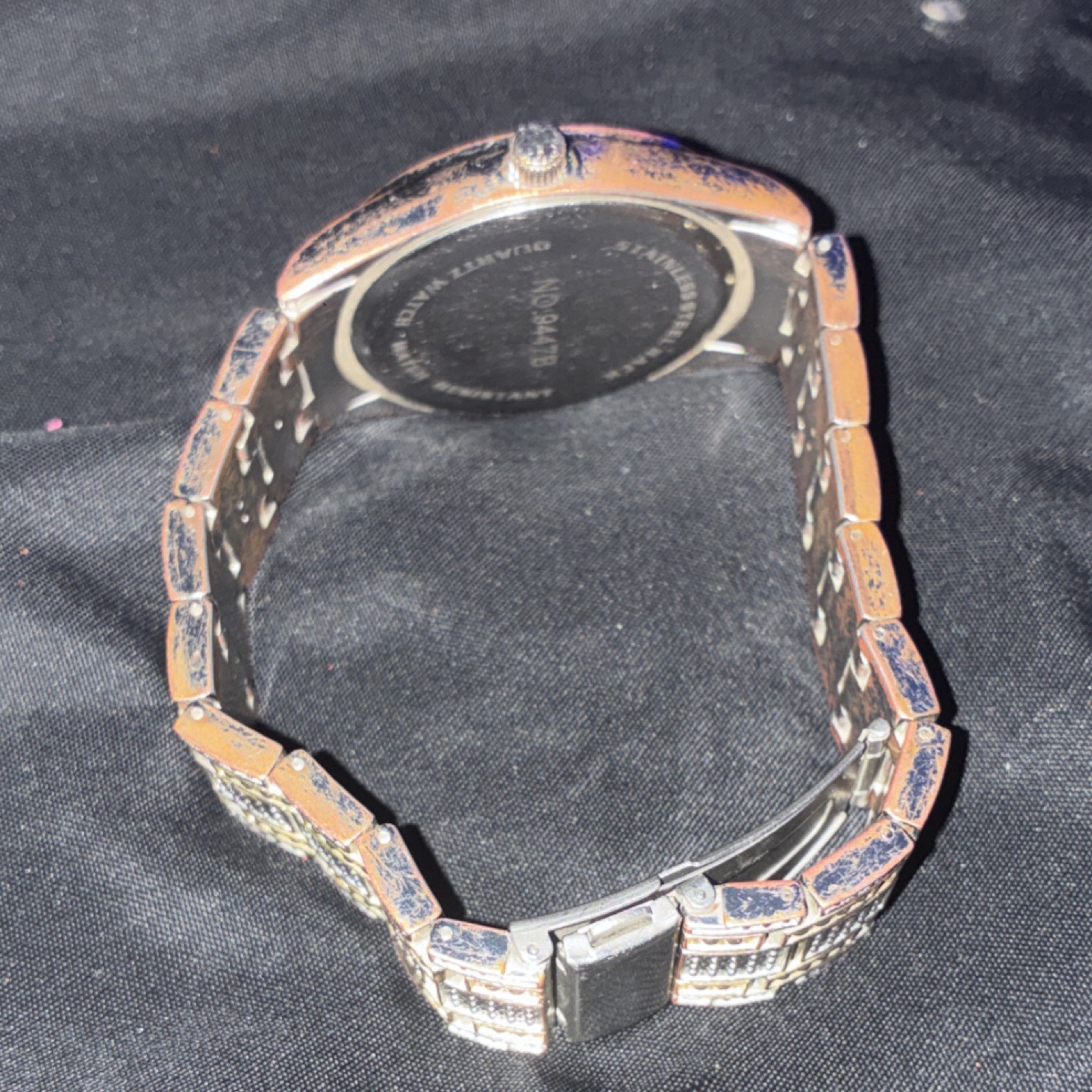 Silver Tone Gem-Set Quartz Luxury Wristwatch Water-Resistant Metal Bracelet