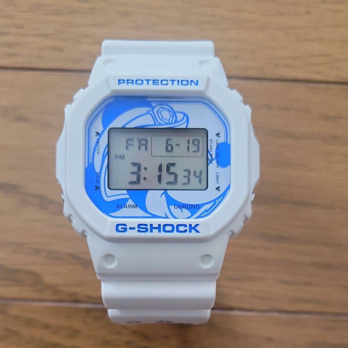 CASIO G SHOCK DW 5600VT Tokyo DisneySea 15th Anniversary Collaboration White Bl