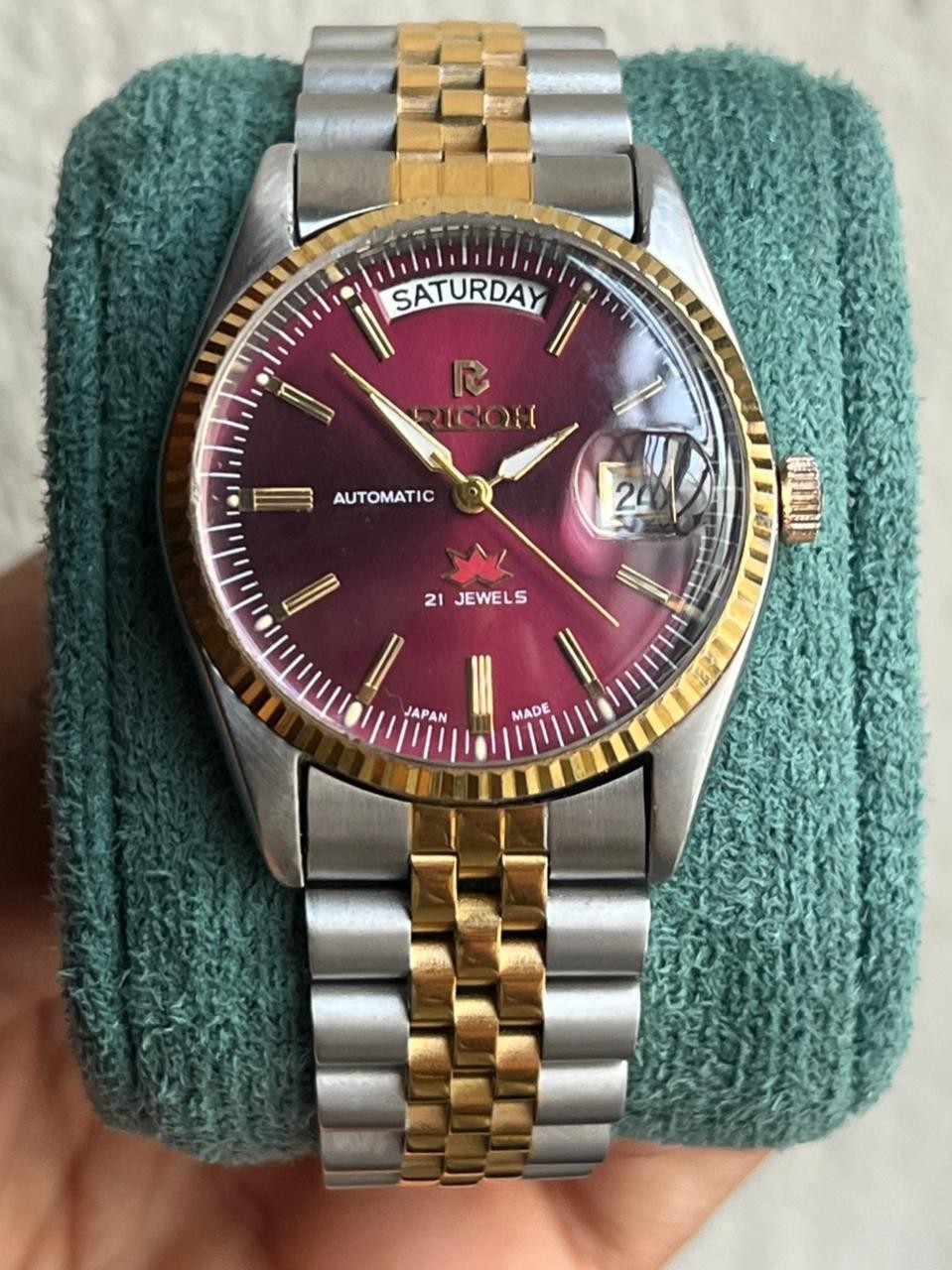 Vintage Ricoh President Automatic 21 Jwel Two-Tone Men Watch Maroon Dial(change)